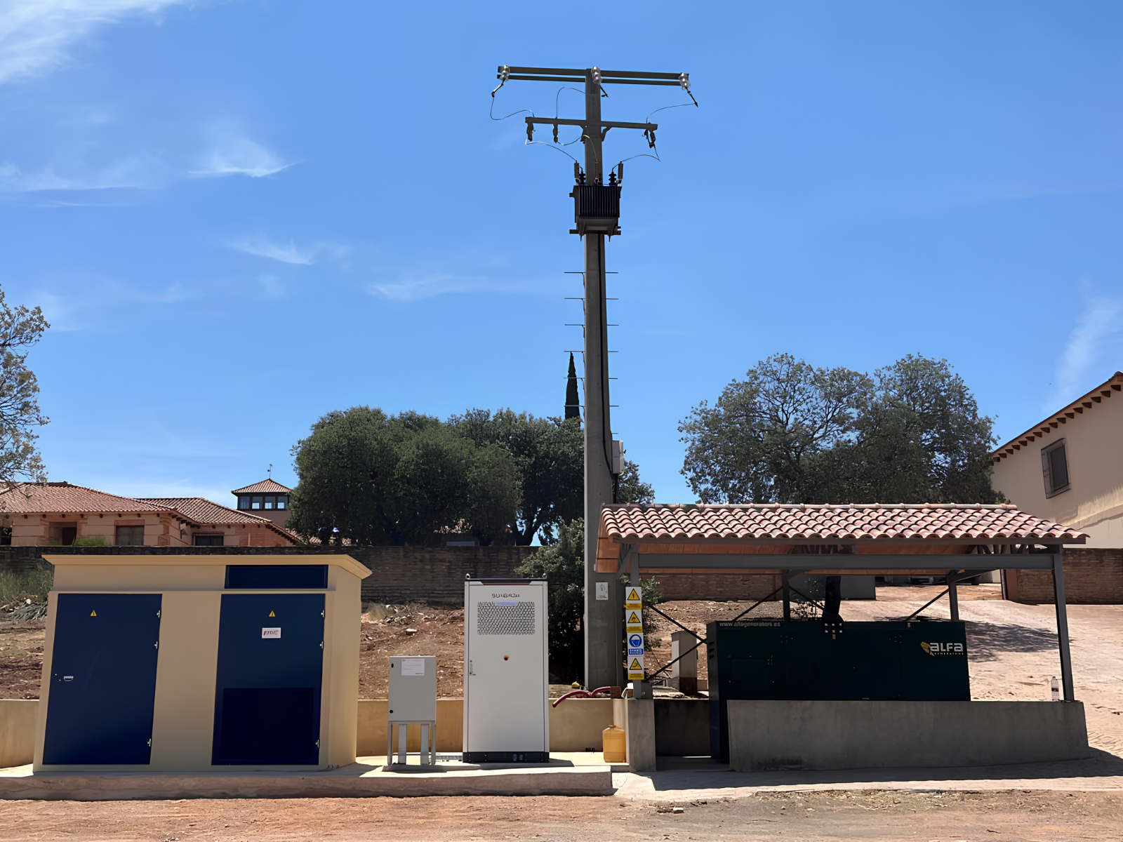 A farm in Ciudad Real (Spain) cuts its electricity bill by up to 80% with solar panels and a 257-kWh battery energy storage system (BESS)