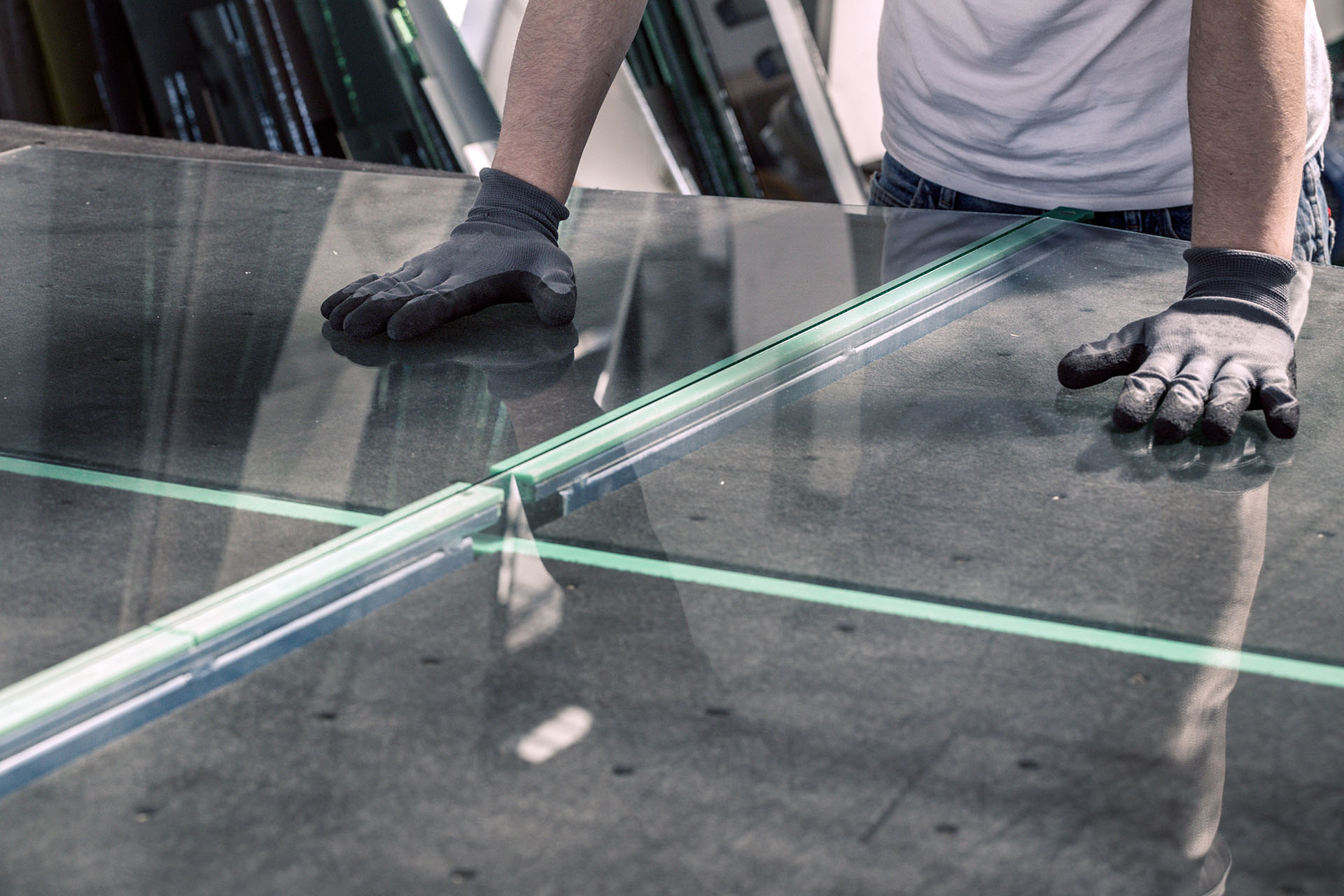 solution for healing surface defects on glass substrates