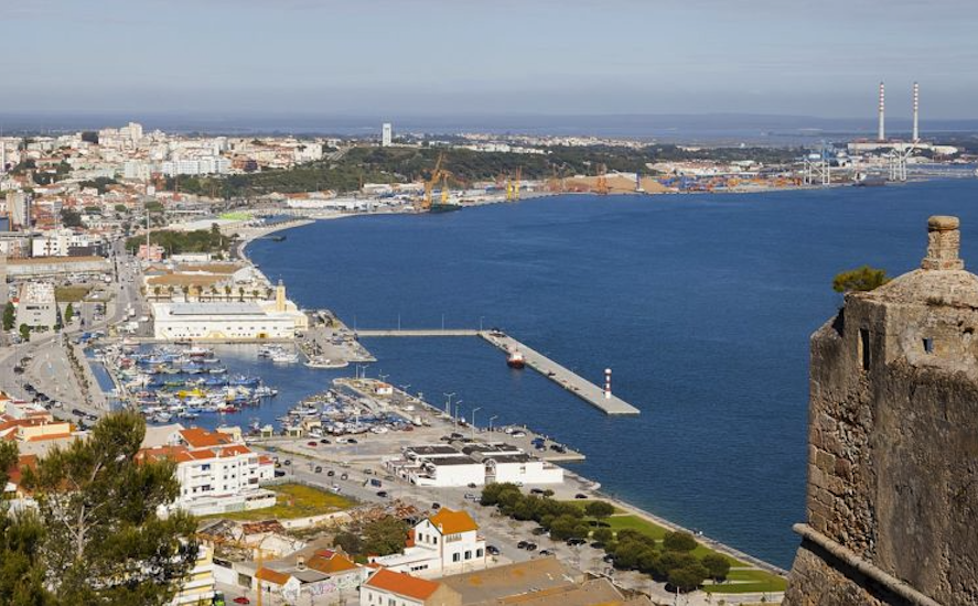 Duas empresas espanholas disputam EPC para construir projeto de hidrogénio movido a energia solar em Portugal – revista pv Espanha