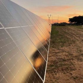 Una startup australiana lanza un generador solar móvil de 6 kW / 7,2 kWh –  pv magazine España