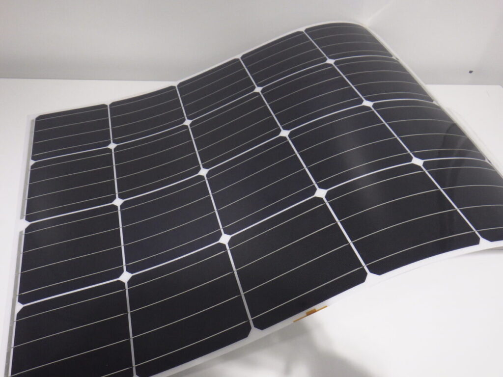 Paneles solares flexibles