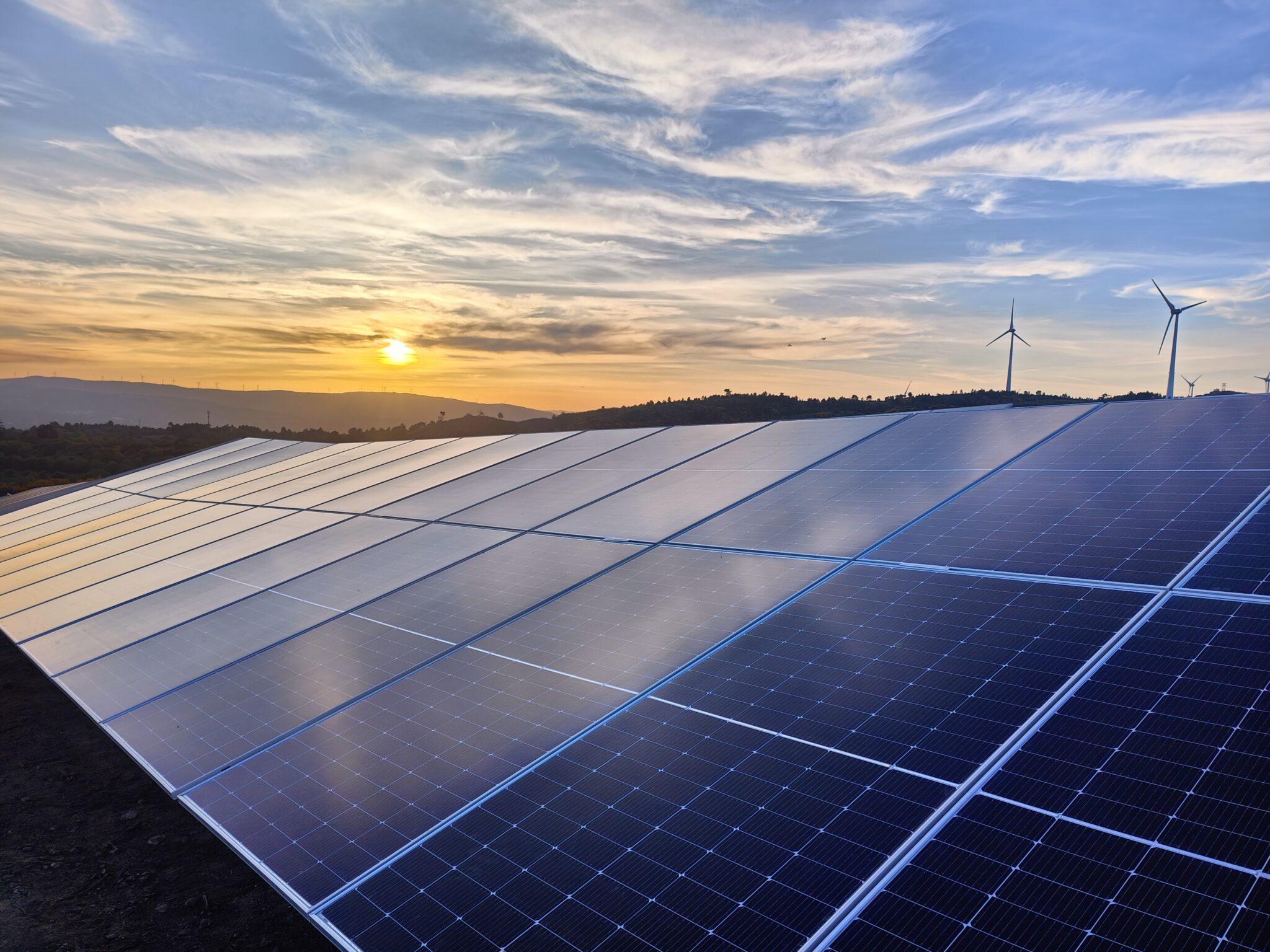 Anuncios de empresas: Echelon-Iberdrola, Sonnedix, CIP – pv magazine España